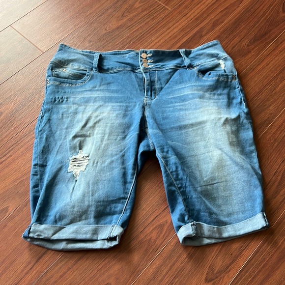 Jean shorts, stretchy - Picture 1 of 3